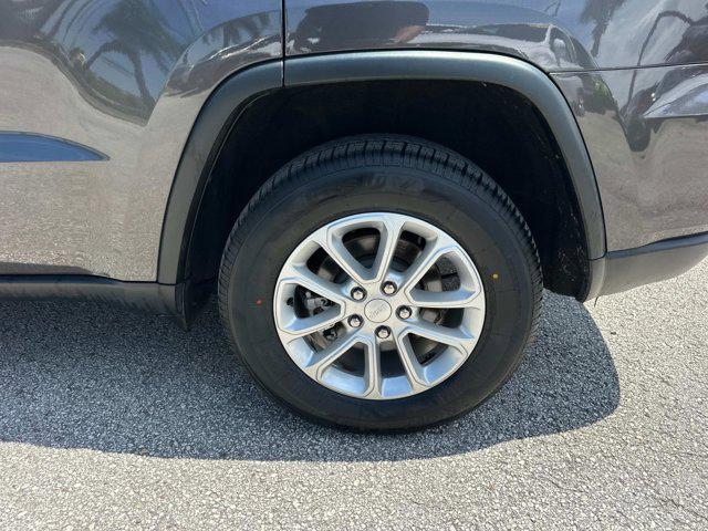 used 2021 Jeep Grand Cherokee car, priced at $22,844