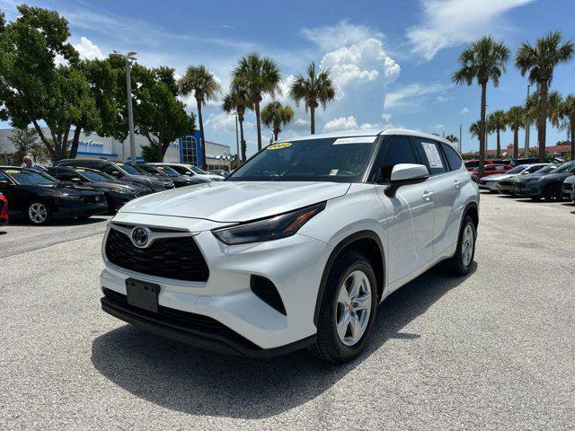 used 2022 Toyota Highlander car, priced at $27,999