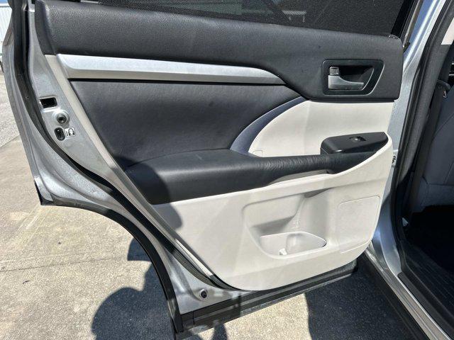 used 2016 Toyota Highlander car, priced at $15,500