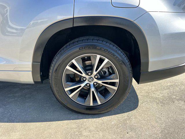 used 2016 Toyota Highlander car, priced at $15,500