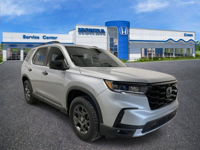 new 2025 Honda Pilot car, priced at $51,549