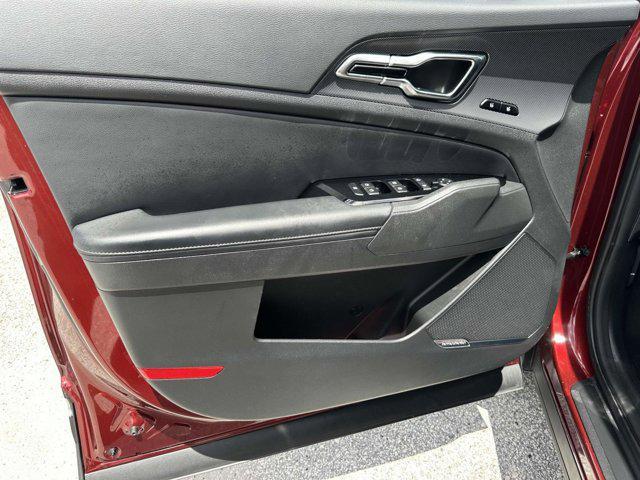 used 2023 Kia Sportage Hybrid car, priced at $30,895