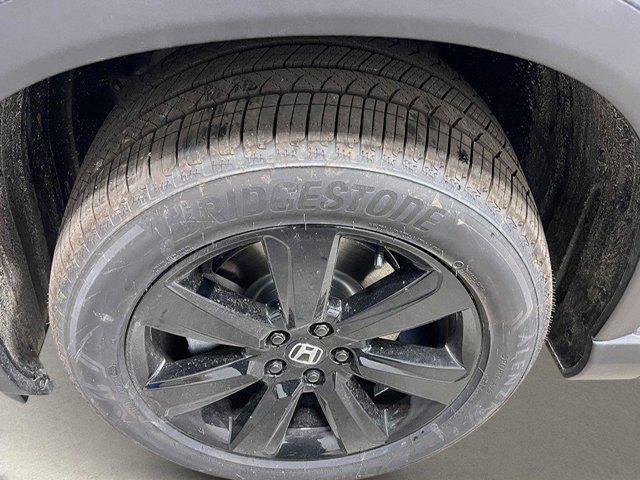 new 2025 Honda Pilot car, priced at $54,056