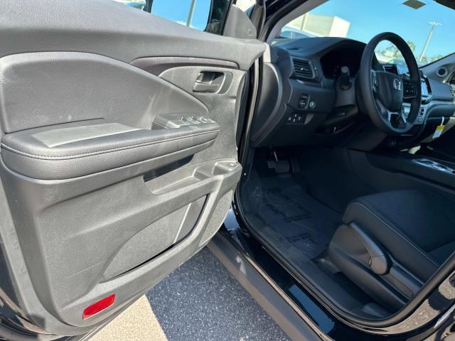 new 2025 Honda Ridgeline car, priced at $42,407