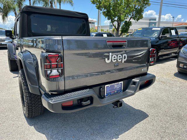used 2023 Jeep Gladiator car, priced at $28,000