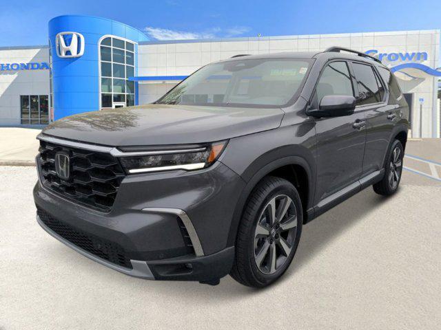 new 2025 Honda Pilot car, priced at $47,120