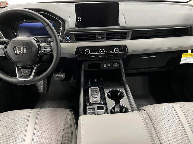 new 2025 Honda Pilot car, priced at $55,229