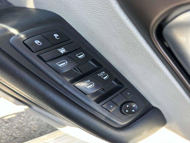 used 2018 Chrysler Pacifica car, priced at $14,990