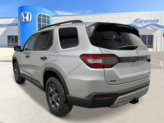 new 2025 Honda Pilot car, priced at $49,134