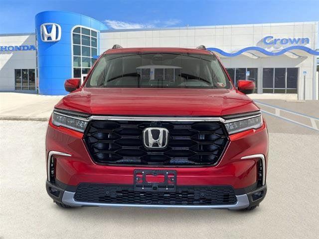 new 2025 Honda Pilot car, priced at $54,985