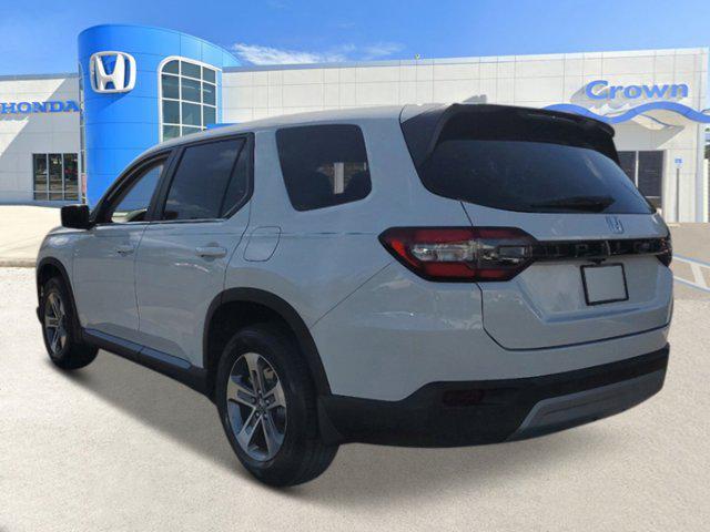 new 2025 Honda Pilot car, priced at $43,957