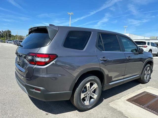 new 2025 Honda Pilot car, priced at $45,325