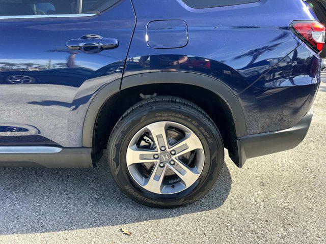 used 2025 Honda Pilot car, priced at $38,990