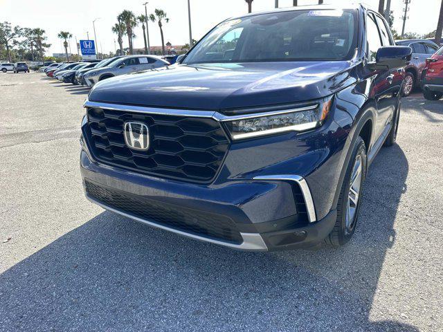 used 2025 Honda Pilot car, priced at $38,990