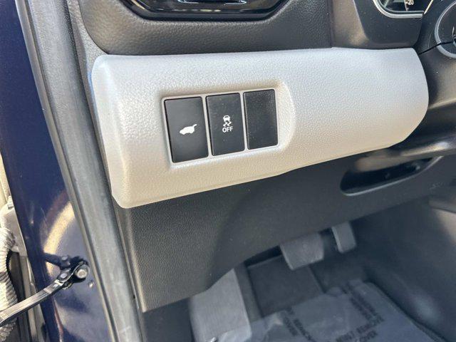 used 2025 Honda Pilot car, priced at $38,990