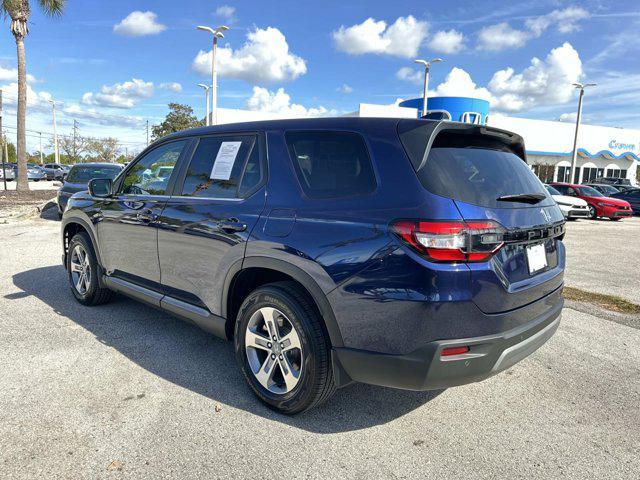 used 2025 Honda Pilot car, priced at $38,990