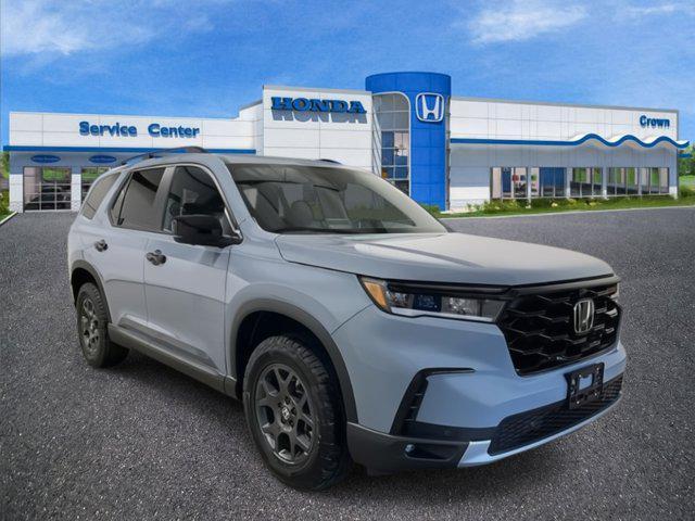 new 2025 Honda Pilot car, priced at $49,608