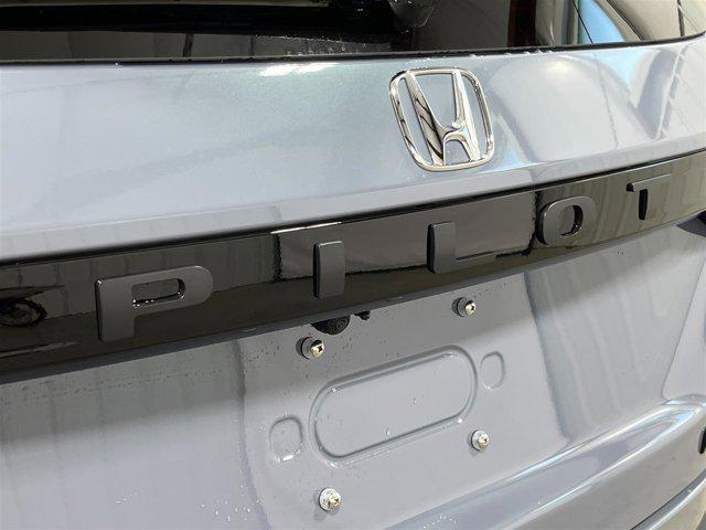 new 2025 Honda Pilot car, priced at $49,608
