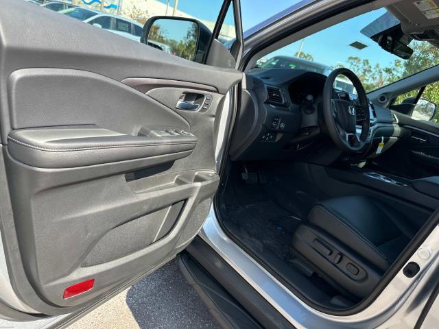 new 2025 Honda Ridgeline car, priced at $43,429