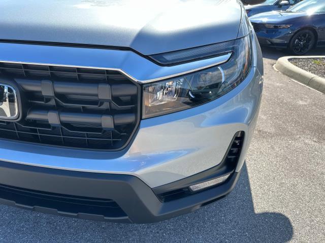 new 2025 Honda Ridgeline car, priced at $43,429