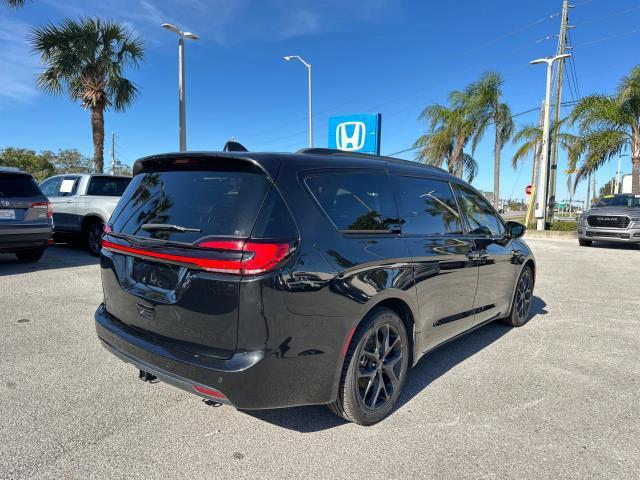 used 2021 Chrysler Pacifica car, priced at $28,000