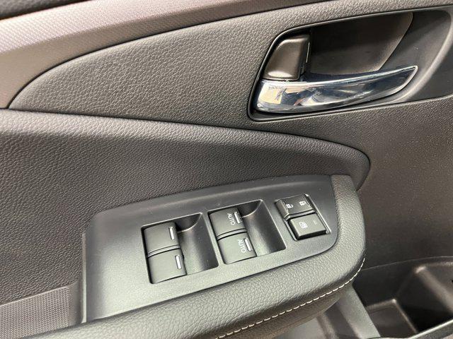 new 2025 Honda Ridgeline car, priced at $40,000