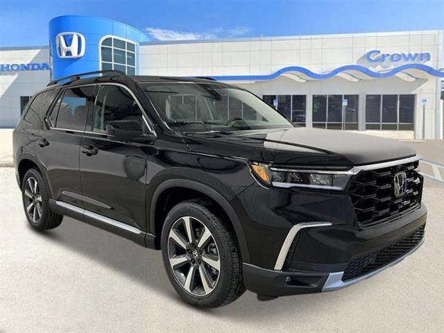 new 2025 Honda Pilot car, priced at $55,205