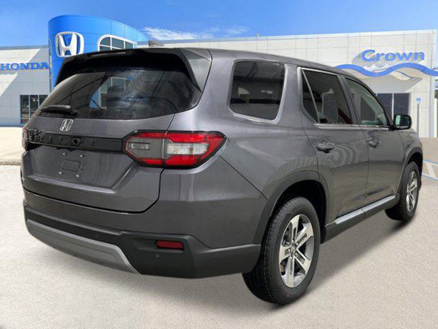 new 2025 Honda Pilot car, priced at $45,515