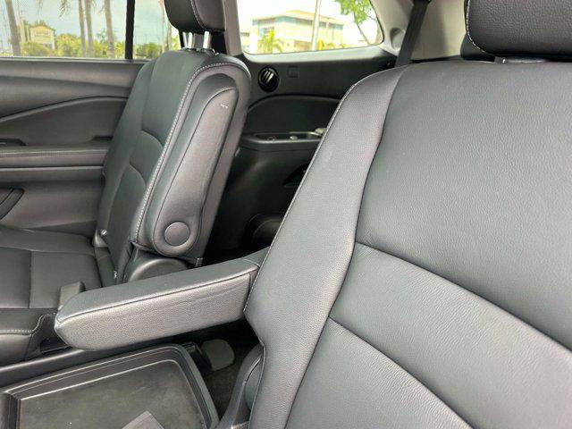 used 2022 Honda Pilot car, priced at $37,000