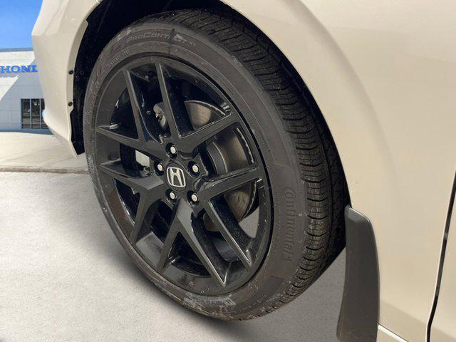 new 2025 Honda Civic Hybrid car, priced at $30,532