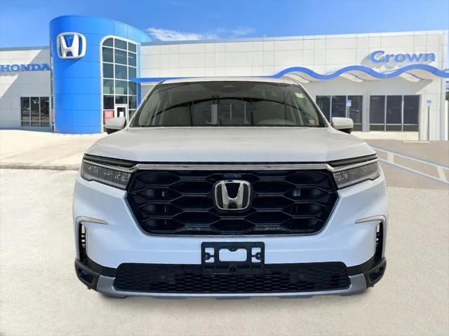 new 2025 Honda Pilot car, priced at $48,180