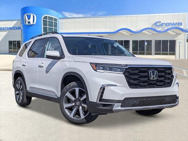 new 2025 Honda Pilot car, priced at $52,440