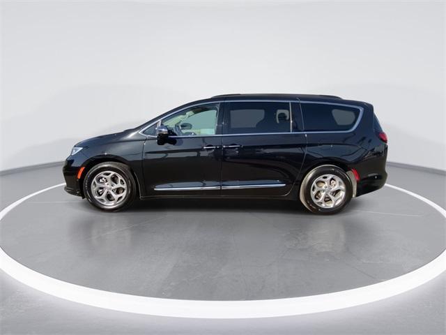 used 2022 Chrysler Pacifica car, priced at $24,677