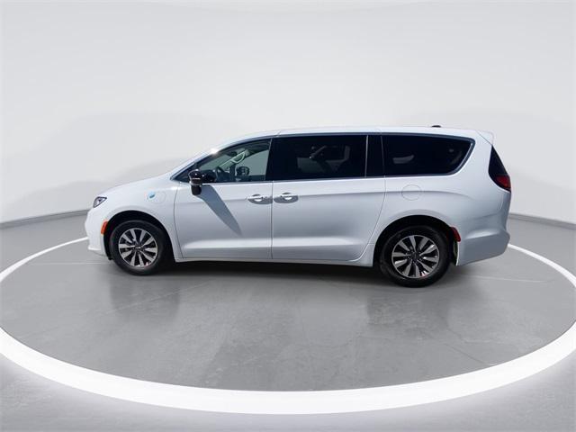 new 2024 Chrysler Pacifica Hybrid car, priced at $52,750