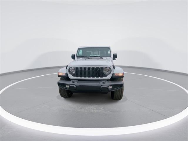 new 2024 Jeep Gladiator car, priced at $46,380