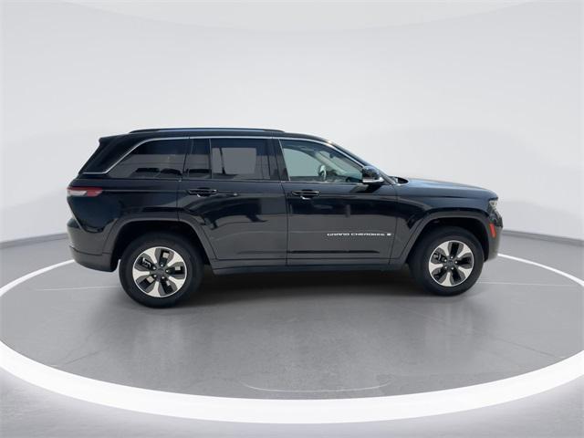 used 2023 Jeep Grand Cherokee car, priced at $33,990