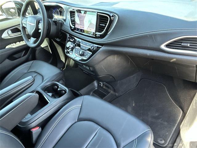 used 2024 Chrysler Pacifica car, priced at $36,900