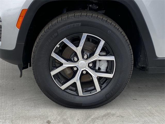 new 2024 Jeep Grand Cherokee car, priced at $57,305