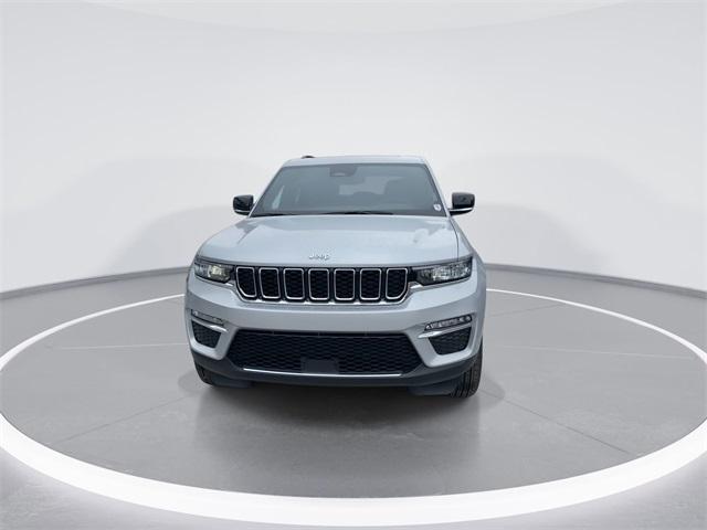 new 2024 Jeep Grand Cherokee car, priced at $57,305