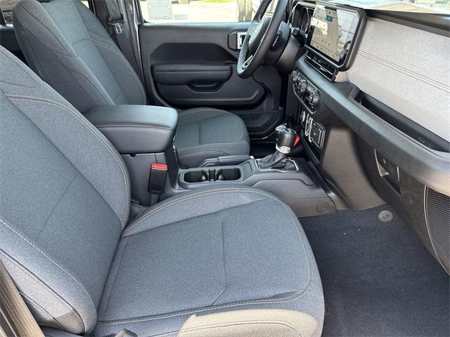 new 2025 Jeep Wrangler car, priced at $44,086