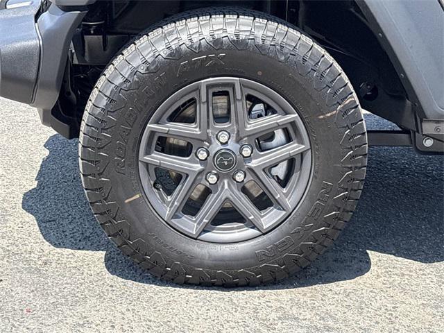 new 2025 Jeep Wrangler car, priced at $44,086