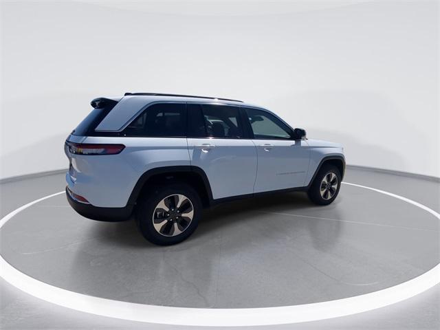 new 2024 Jeep Grand Cherokee car, priced at $54,385