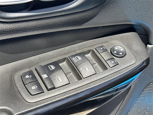 used 2023 Jeep Cherokee car, priced at $25,500
