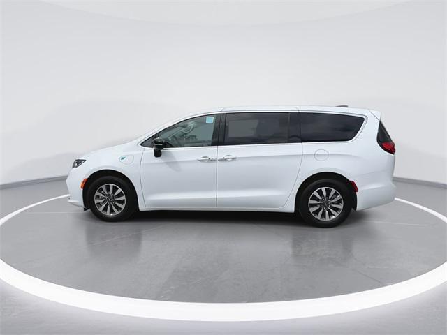 new 2024 Chrysler Pacifica Hybrid car, priced at $52,750