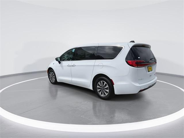 new 2024 Chrysler Pacifica Hybrid car, priced at $52,750