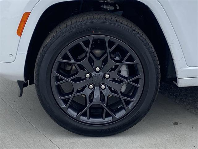new 2025 Jeep Grand Cherokee car, priced at $69,449