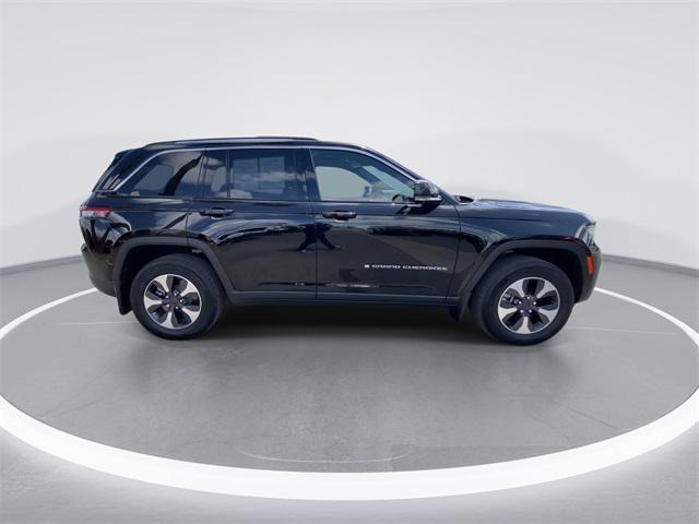 used 2023 Jeep Grand Cherokee car, priced at $39,995