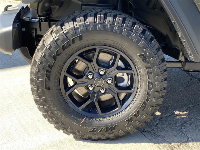 new 2025 Jeep Wrangler car, priced at $52,220