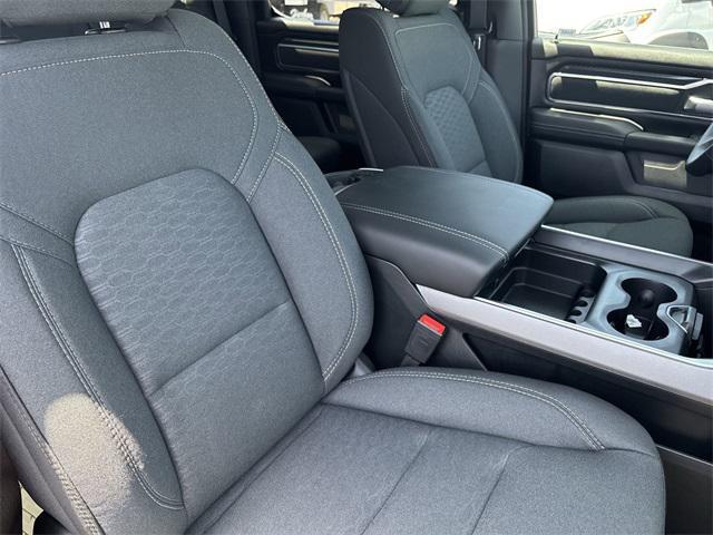 new 2025 Ram 1500 car, priced at $48,552