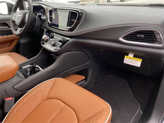 new 2025 Chrysler Pacifica car, priced at $62,275